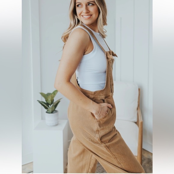 ZENANA WASHED TAN MUSTARD DENIM OVERALLS SIZE LARGE NWT - Picture 10 of 11